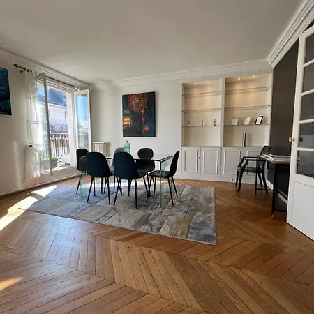 Apartment Vue Tour Effiel 6p Paris