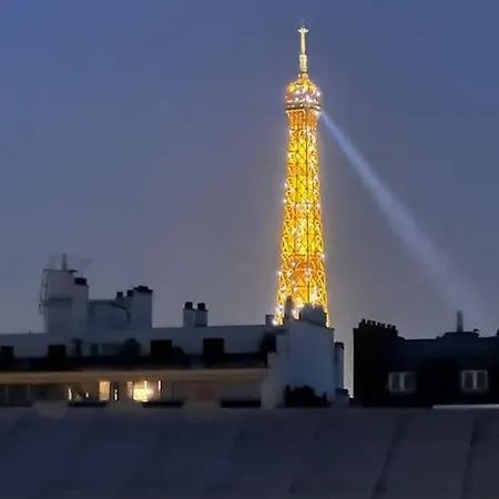 Apartment Vue Tour Effiel 6p Paris