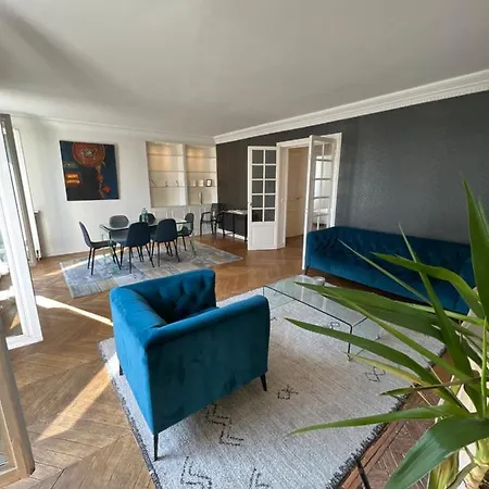 Apartment Vue Tour Effiel 6p